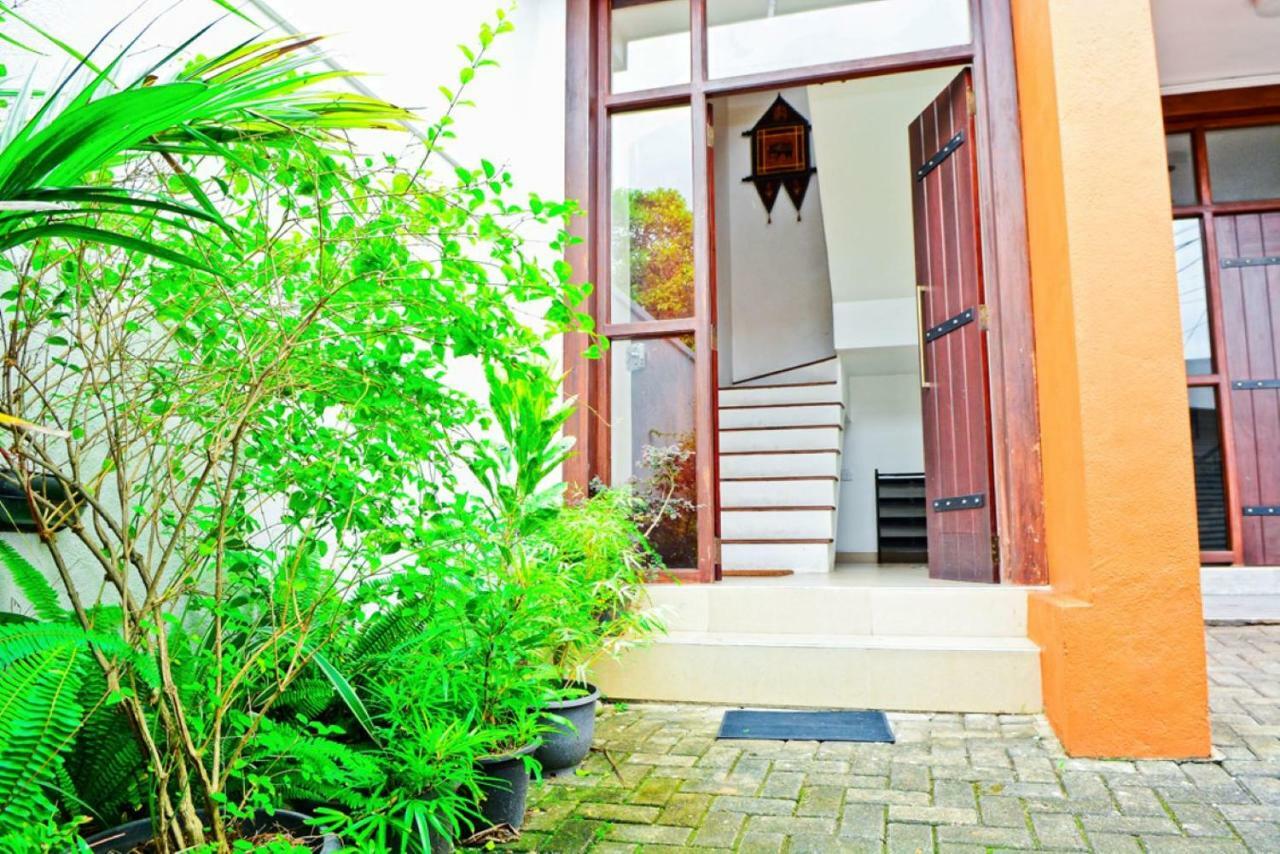 Furnished Apartment At Colombo Suburbs Nawala Rajagiriya Exteriör bild
