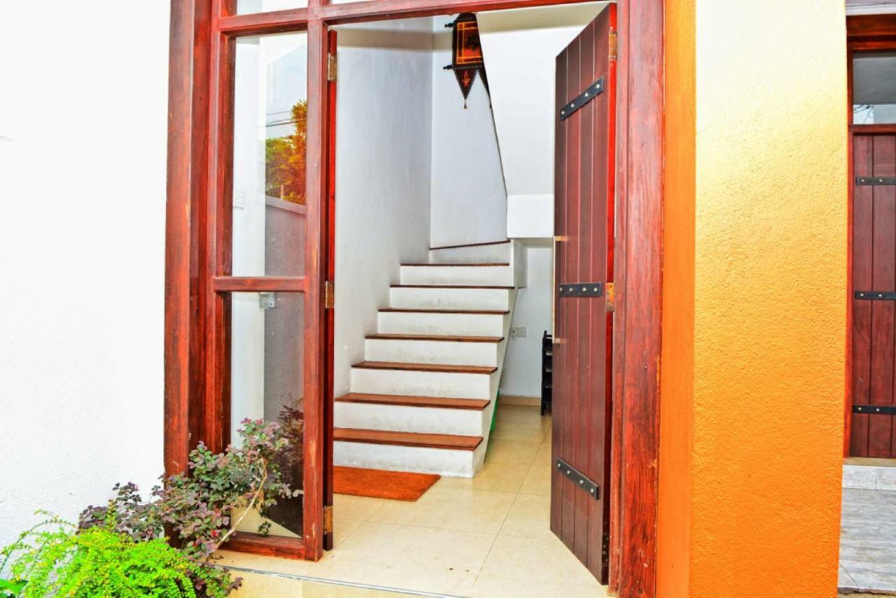 Furnished Apartment At Colombo Suburbs Nawala Rajagiriya Exteriör bild