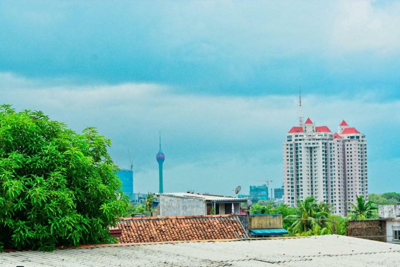 Furnished Apartment At Colombo Suburbs Nawala Rajagiriya Exteriör bild