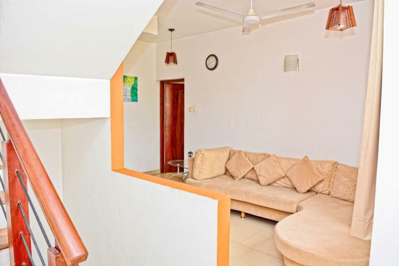 Furnished Apartment At Colombo Suburbs Nawala Rajagiriya Exteriör bild